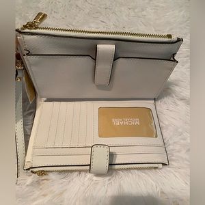 New original micheal Kors wallet wristlet